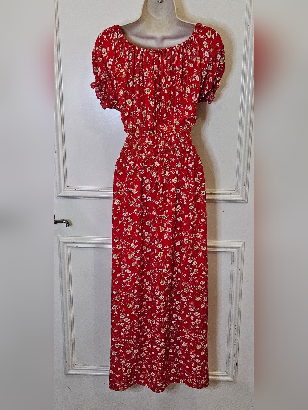 Kindred Red Multi Floral Short Sleeve Front Split Smocked Maxi Dress,X-Large - Picture 4 of 16